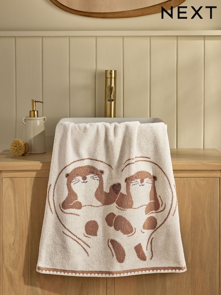 Natural Otter Heart Towel (W35589) | £8 - £18