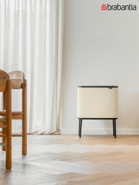 Brabantia Soft Beige Bo Touch Bin 1123L (W40591) | £165
