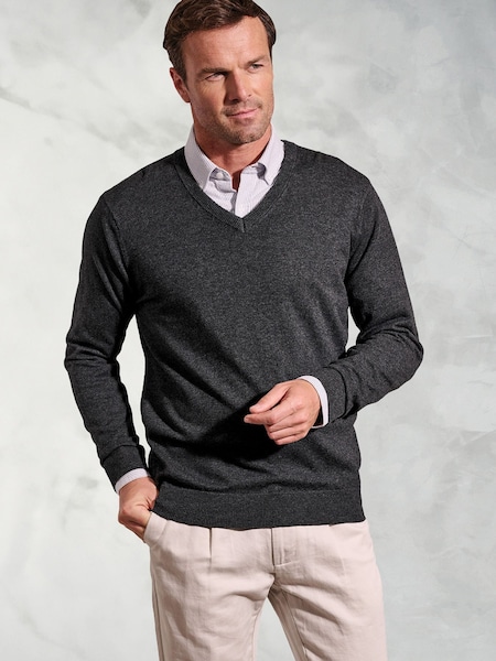 Brook Taverner Grey V-Neck Jumper (W48191) | £60