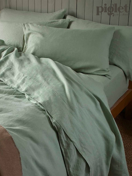 Piglet in Bed Sage Green Pillowcase (W51537) | £0