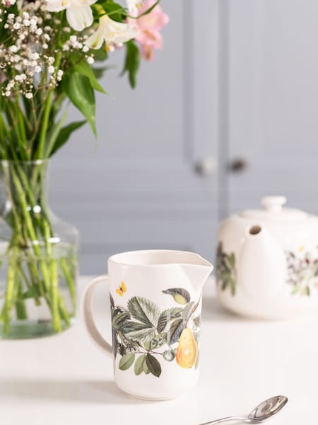 Kew Gardens White Bloom Jug (W52789) | £18