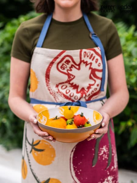 Purer Home X Eden Project Multi Tomatoes Apron (W56676) | £28