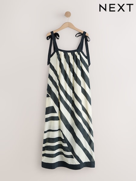 Monochrome Volume Maxi Beach Dress (W63489) | £54