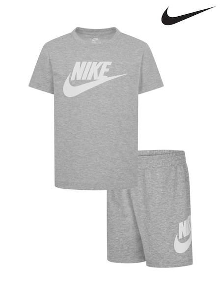 Nike Grey Little Kids Club T-Shirt and Shorts Set (W69453) | £0