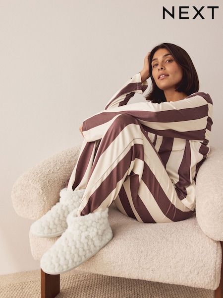 Ecru Faux Fur Heart Slipper Boots (W73482) | £22