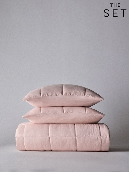 The Set 3 Pack Pink Quilted Bedspread and Cushion Covers (W77039) | £36