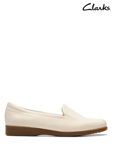 Clarks Cream Georgia Shoes (W79191) | £60