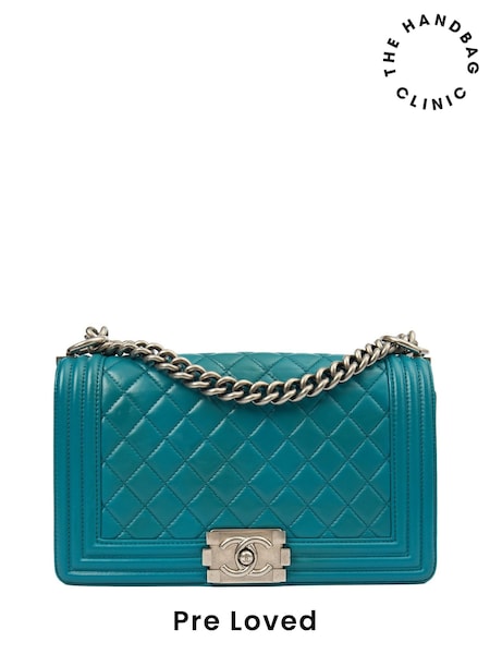 Chanel Boy Medium Shoulder Bag In Green (W81894) | £0
