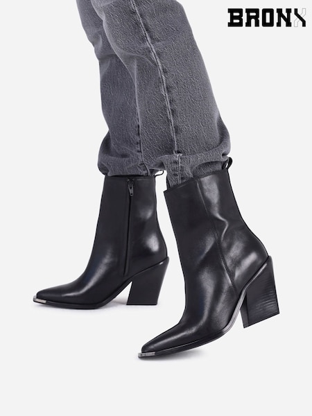 Bronx Black New Kole Leather Ankle Boots (W86433) | £155