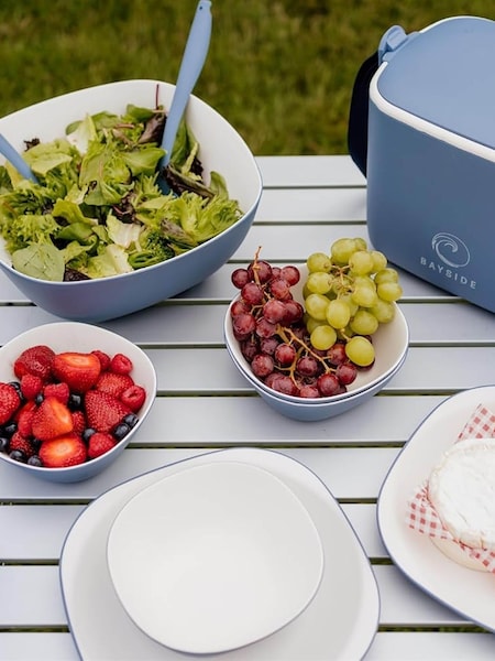 Bayside 16 Piece Blue Pool Two Tone Picnic Dinner Set (W90645) | £40