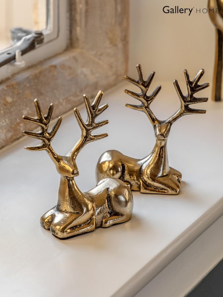 Gallery Home Set of 2 Metal Stag Decorations (W92084) | £24