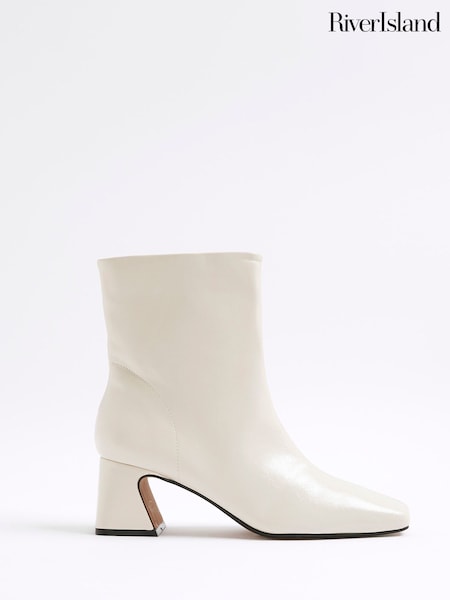 River Island Cream Low Block Heel Boots (Y00390) | £44