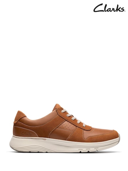 Clarks Brown Motion Trek Go Shoes (Y03704) | £70
