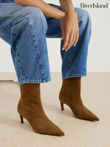 River Island Brown Pointed Toe Kitten Heel Boots (Y11256) | £66