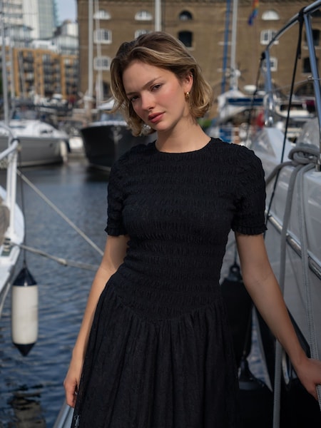 Amy Lynn Black Lacey Layered Floral Lace Shirred Midaxi Dress (Y12946) | £89