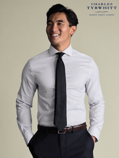 Charles Tyrwhitt Blue Indigo Fine Stripe Non-Iron Twill Cutaway Slim Fit Shirt (Y18548) | £70
