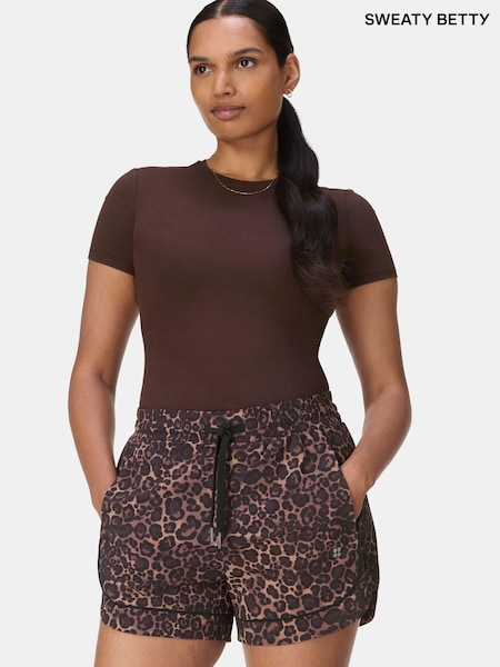 Sweaty Betty Brown Explorer Track Piped Short (Y19027) | £65