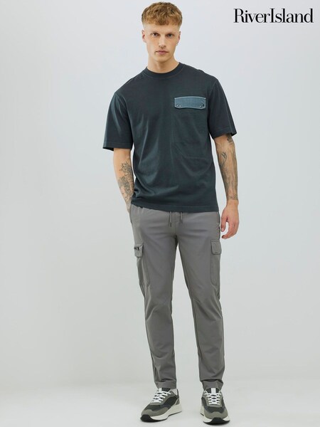 River Island Grey Skinny Fit Stretch Cargo Trousers (Y20717) | £46