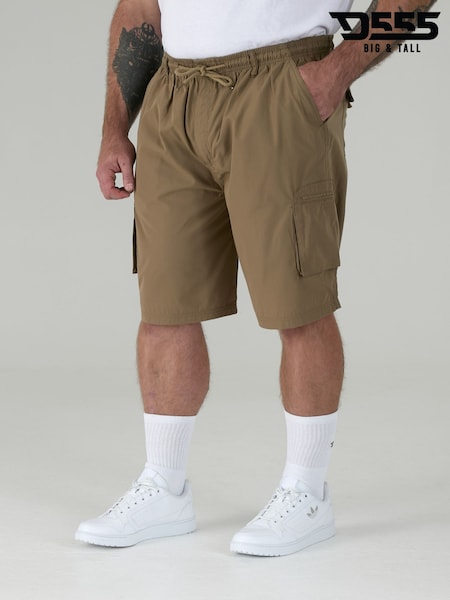 D555 Brown NICK Cargo Shorts With Shaped Leg Pockets (Y22485) | £35