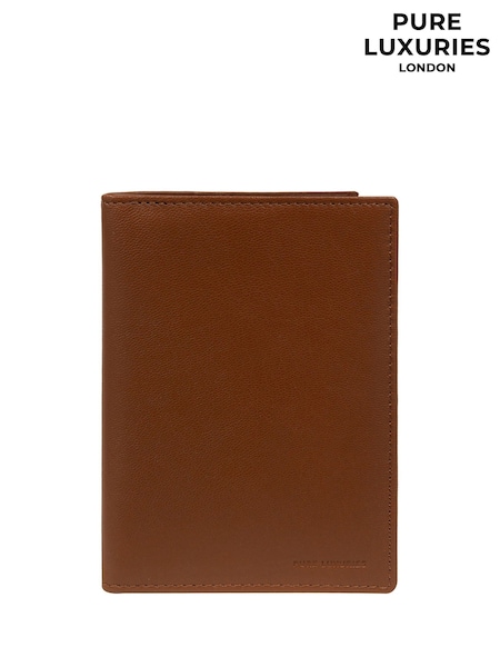 Pure Luxuries London 'Louis' Leather Passport Holder (Y24587) | £20