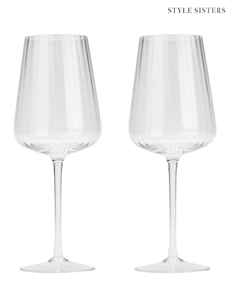 Style Sisters Set of 4 Clear Wine Glasses (Y27749) | £30