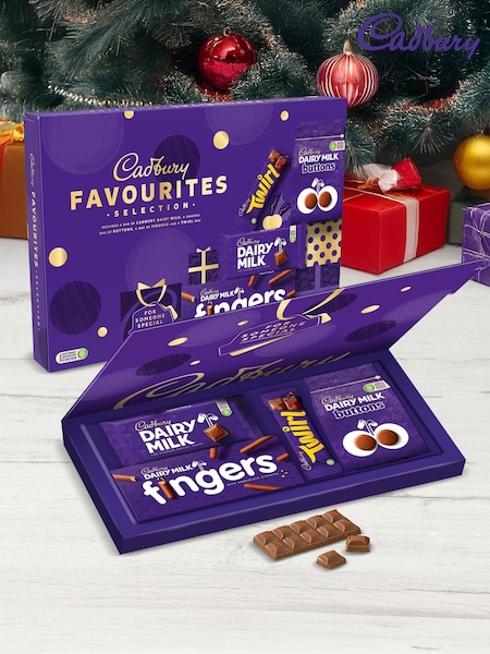 Cadbury Favourites Chocolate Selection Box 351g Bundle of 2 (Y32992) | £21