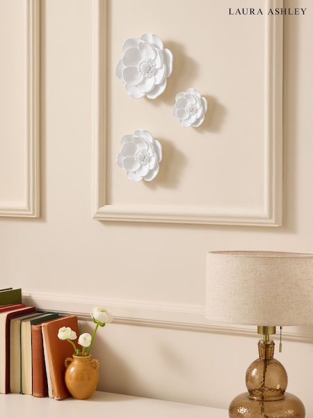 Set Of 3 Flower Wall Plaques