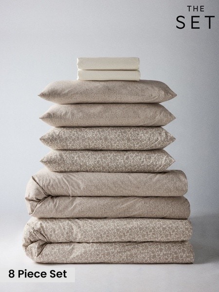 The Set 8 Piece Duvet Cover And Pillowcase Set With Fitted Sheets