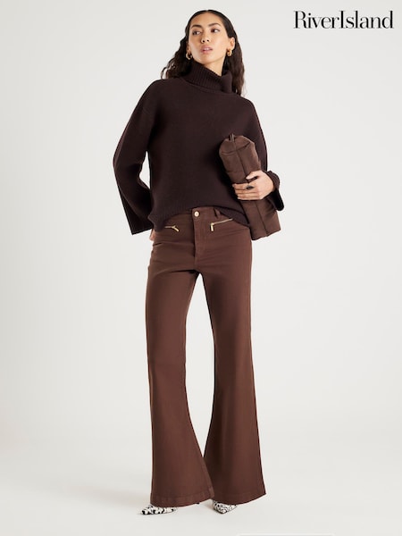River Island Brown Mid Rise Zip Front Relaxed Flare Jeans (Y96141) | £57