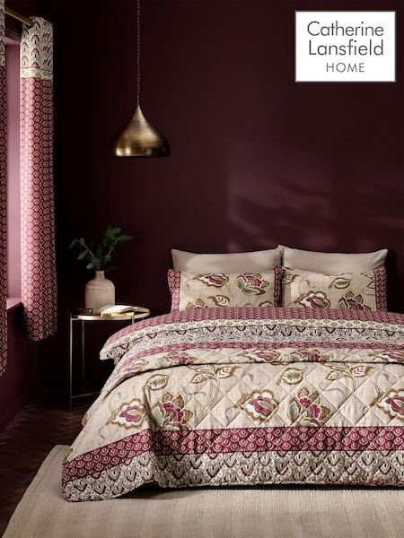 Catherine Lansfield Red Kashmir Easy Care Duvet Cover and Pillowcase Set (101121) | €20 - €35