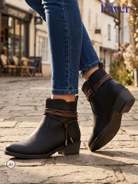 Black - Pavers Western-heeled Ankle Boots
