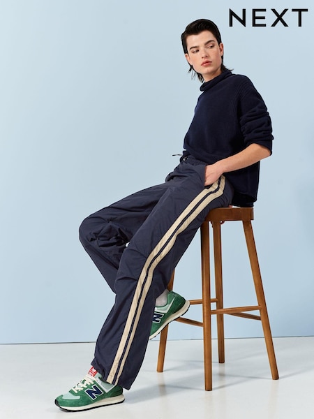 Navy/Camel Side Stripe Nylon Track Joggers (121818) | €8