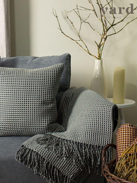 Furn Ronan Sherpa Waffle Fleece Throw (126911) | ‏186 د.إ.‏