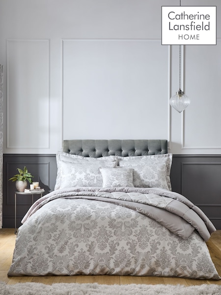 Catherine Lansfield Damask Jacquard Duvet Cover and Pillowcase Set (133082) | 44 € - 92 €