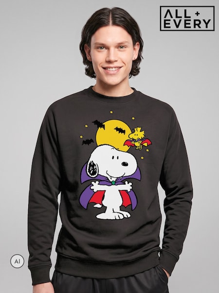 Qara - Regular All + Every Peanuts Halloween Snoopy Vampire Sweatshirt