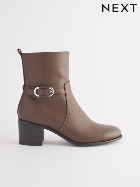 Čokoladno rjava - Forever Comfort® Buckle Detail Heeled Ankle Boots (147788) | € 25