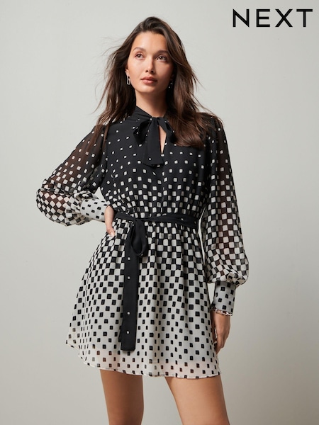 Черно-белый в горошек - Tie Neck Belted Long Sleeve Mini Dress (161824) | €14