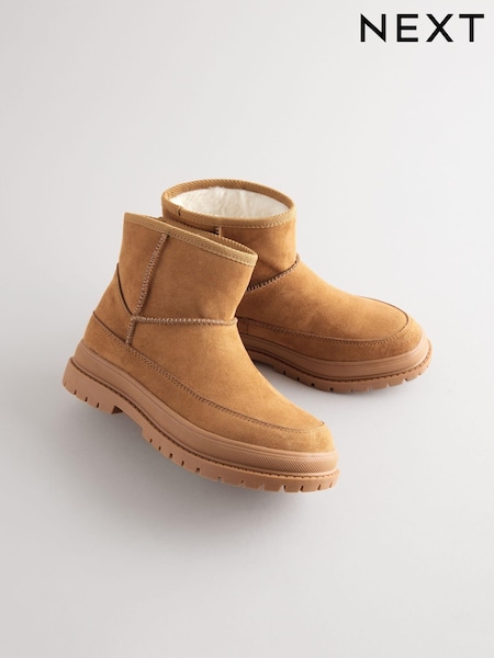 חום בהיר - Faux Fur Suede Boots (162688) | ‏101‏₪ - ‏134‏ ₪