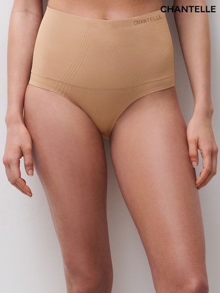 Chantelle Smooth Comfort Light Shaping High Waisted Briefs (169054) | €42