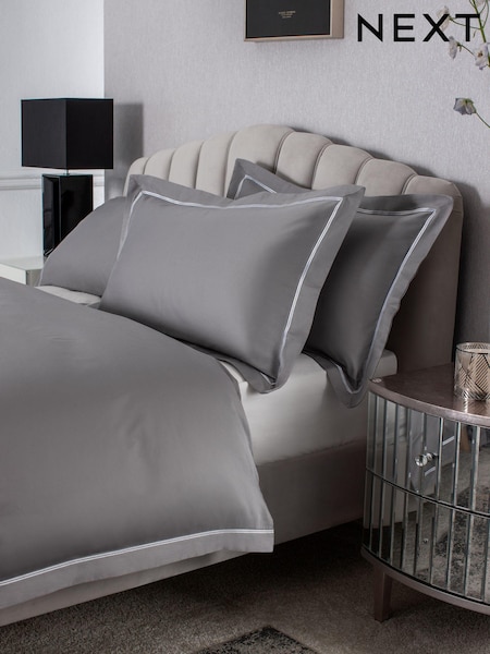 Set of 2 Grey Collection Luxe 600 Thread Count Embroidered Border 100% Cotton Pillowcases (174361) | €22 - €24