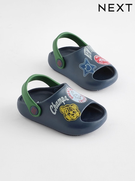 Navy Varsity Badge potisk; vzorec - Sliders with Backstrap (174564) | € 6 - € 8