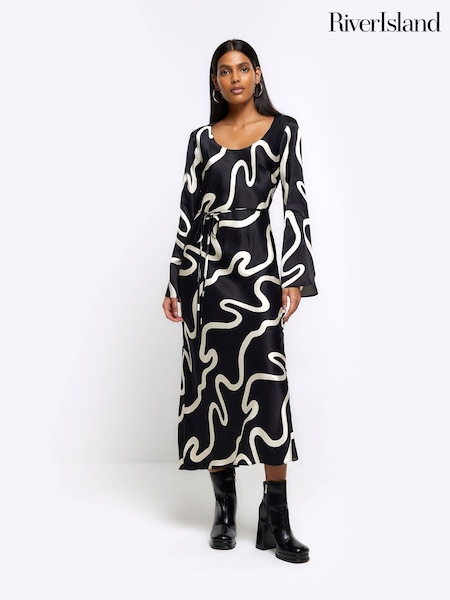 River Island Black Scoop Neck Dress (180616) | € 23