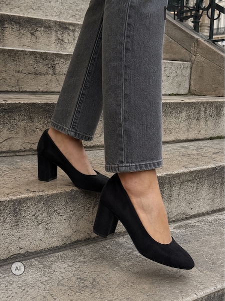 Black - Novo Indigo Mid Block Heel Round Toe Court Shoes