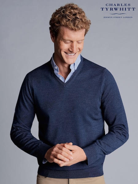 Синій - Charles Tyrwhitt Джемпер з V-подібним вирізом із чистого мериноса (186029) | 4 806 грн