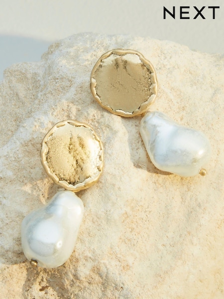 10 Carat Gold Tone Plated Premium Pearl Drop Earrings Made With Recycled Brass (187803) | €14