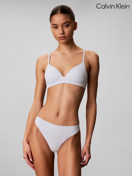 Plavo - Calvin Klein savršeno uklapaju tangice za gaćice