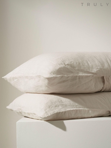 Truly Grey Linen Housewife Pillow Cases (1GF761) | €34