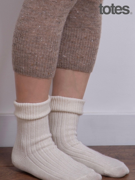 ניוד - Totes Ladies Cashmere Blend Winter Socks (207591) | ‏80‏₪