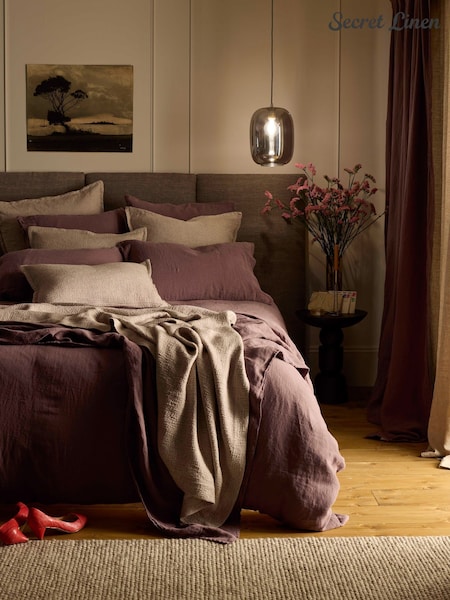 غطاء لحاف من Secret Linen Store Linen