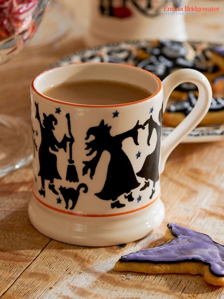 Emma Bridgewater Becher mit tanzenden Hexen, 1/2 Pint